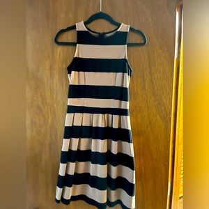 Cute dress can wear in the summer and transition to fall